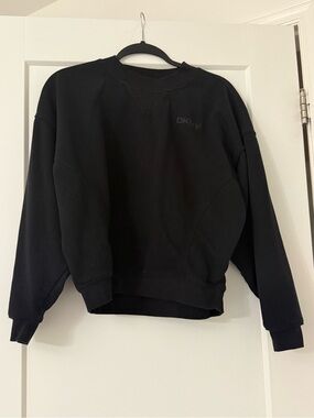 DKNY Black Crewneck Pullover Sweatshirt